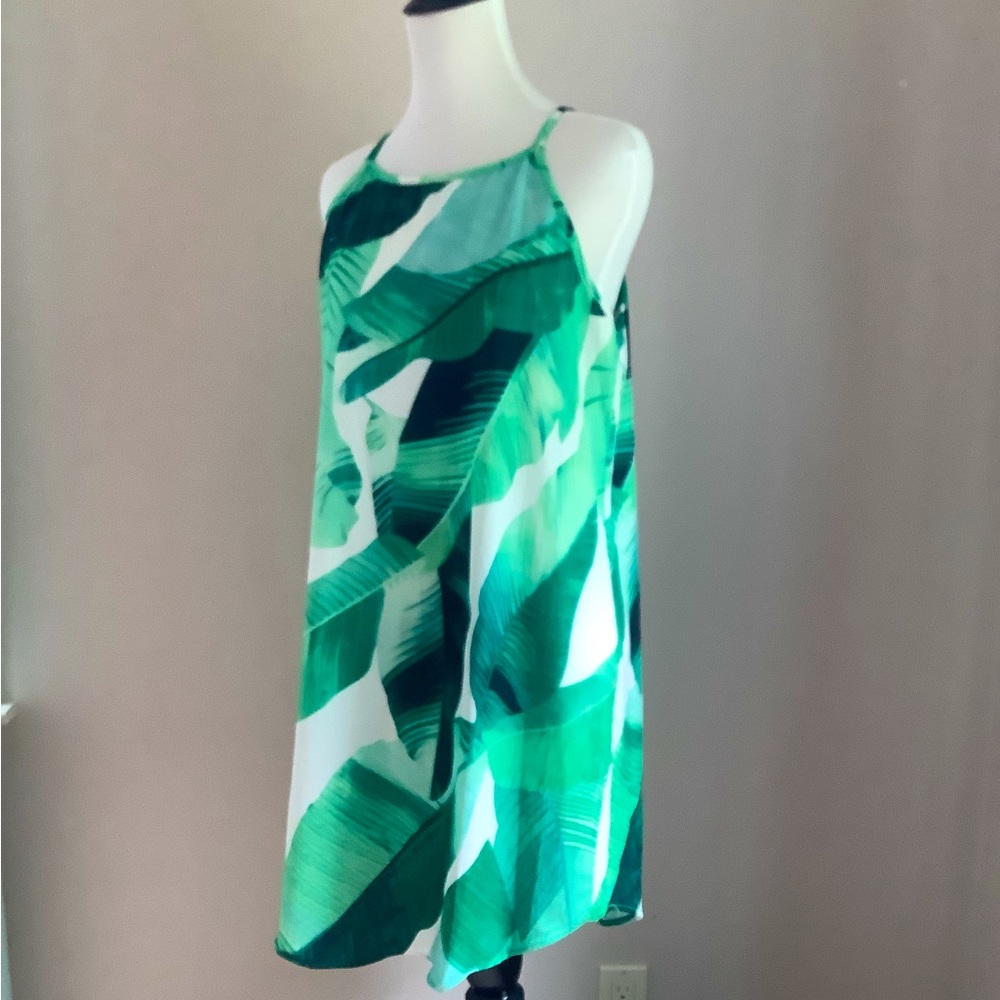 Tropical leaves slip mini dress white green